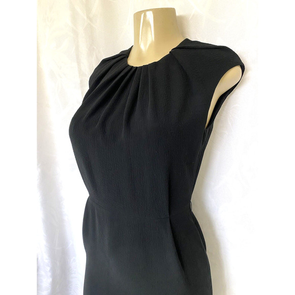 Carolina Herrera Little Black Dress Sheath Sleeveless Crew Neck Pleat Zi… - Picture 3 of 9